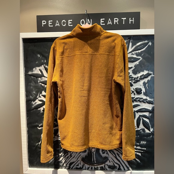 The North Face Textured Cap Rock Quarter Zip Pullover - Picture 2 of 5